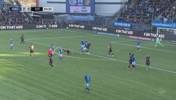 留洋小将王博豪一人怒造6张黄牌，对方拽住了王博豪衣领引发冲突